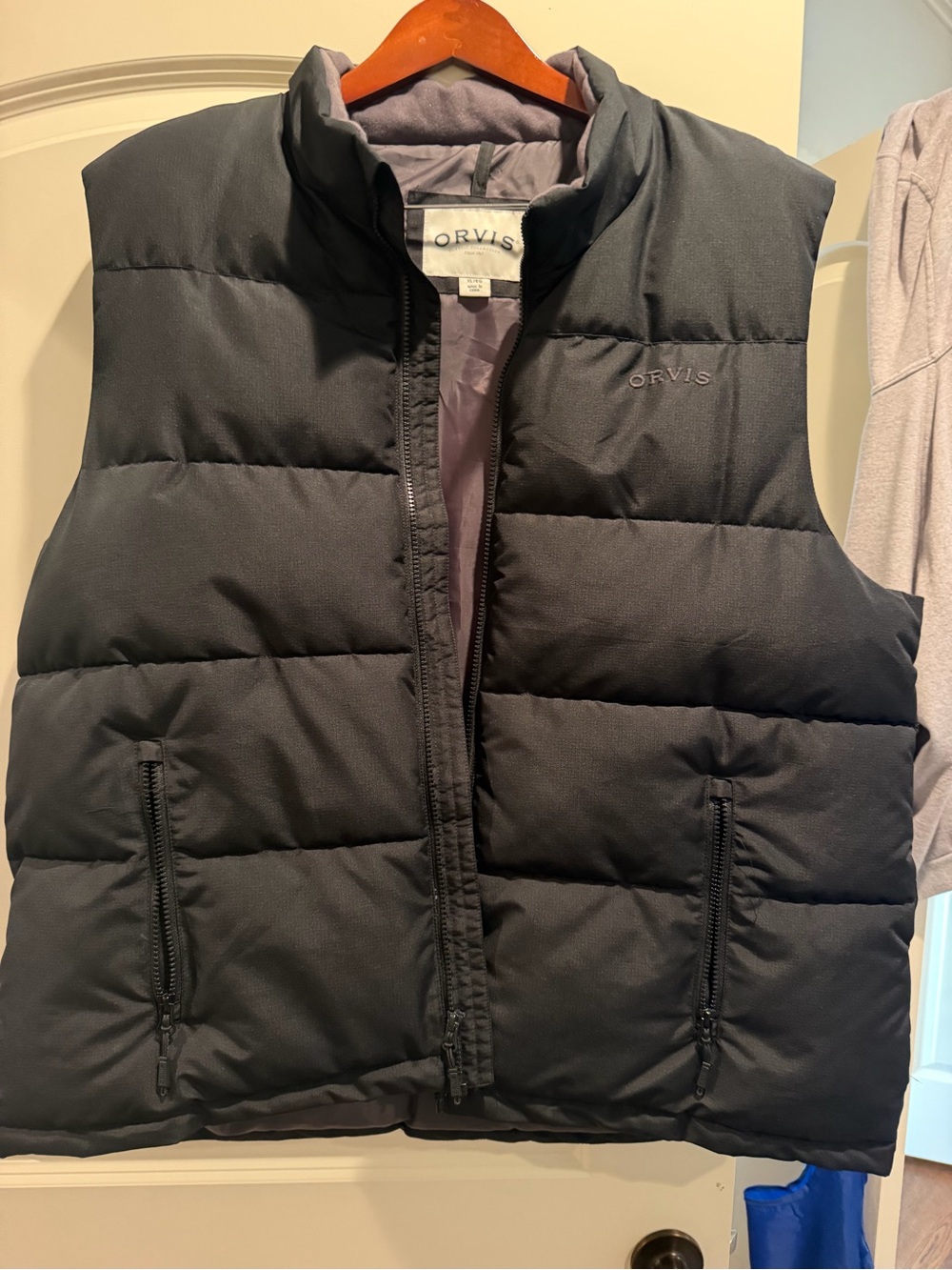 Orvis Black Quilted Vest with Zip Front